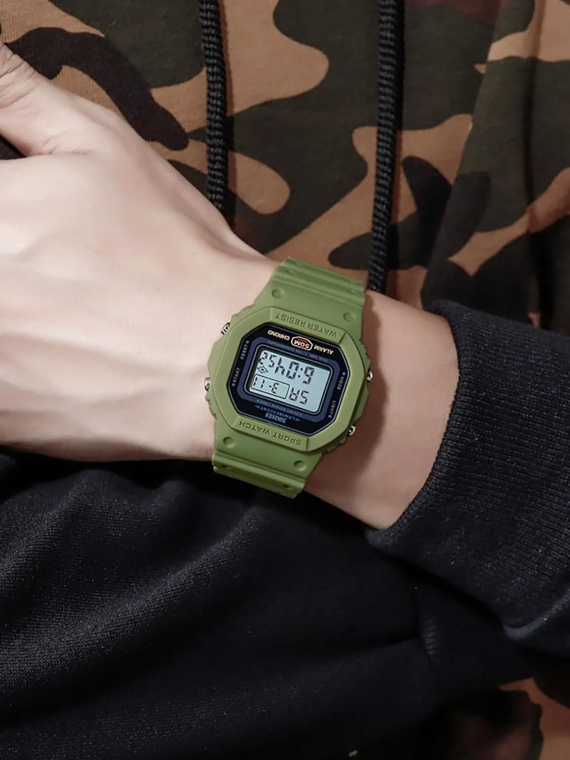 Back Light LED Fashion Chronograph Wristwatches Men Outdoor genial Sport Digital Watch 5Bar Waterproof Alarm 