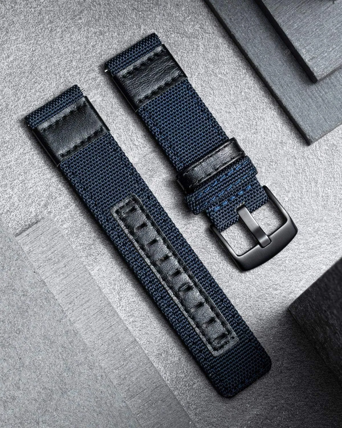 Black Blue Khaki Red Grey) BINLUN Watch Bands Classic Canvas Fabric with Genuine Leather Hybrid spectator Watch Straps Replacement Wristband with Black buckle in 4 sizes(18/20/22/24mm) 6 Colors (Brown Green 