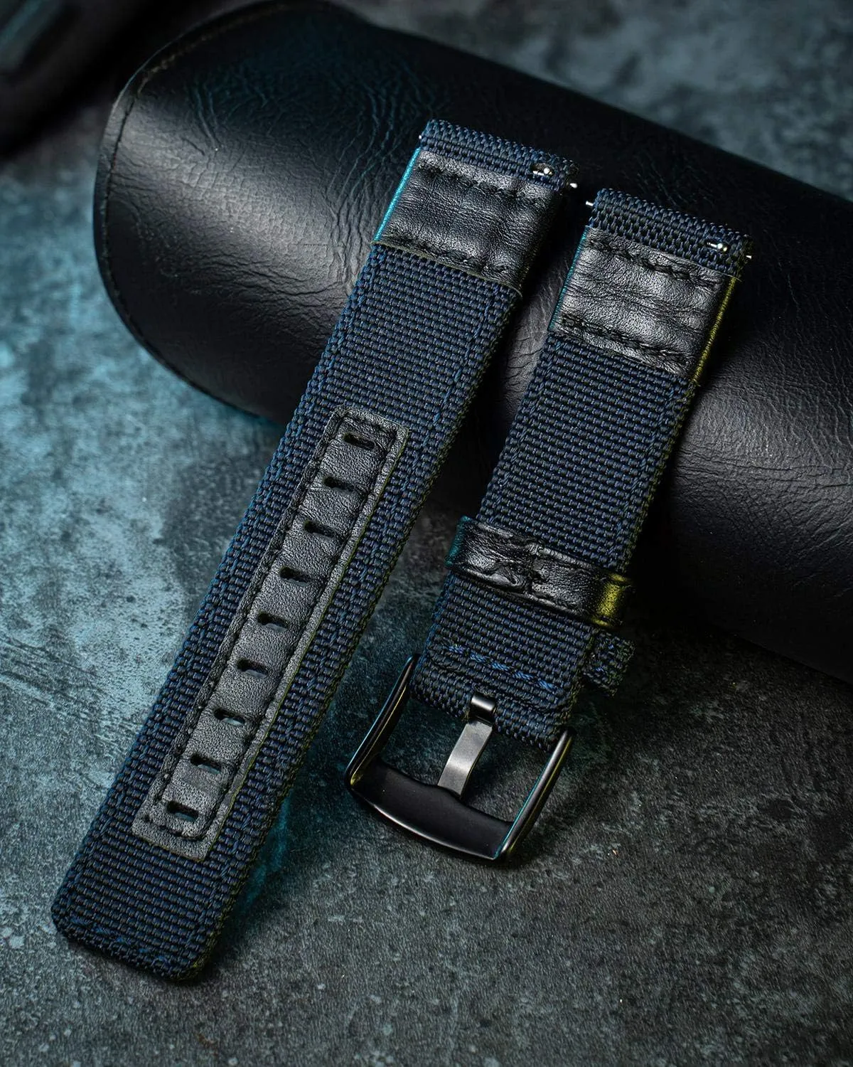 Black Blue Khaki Red Grey) BINLUN Watch Bands Classic Canvas Fabric with Genuine Leather Hybrid spectator Watch Straps Replacement Wristband with Black buckle in 4 sizes(18/20/22/24mm) 6 Colors (Brown Green 