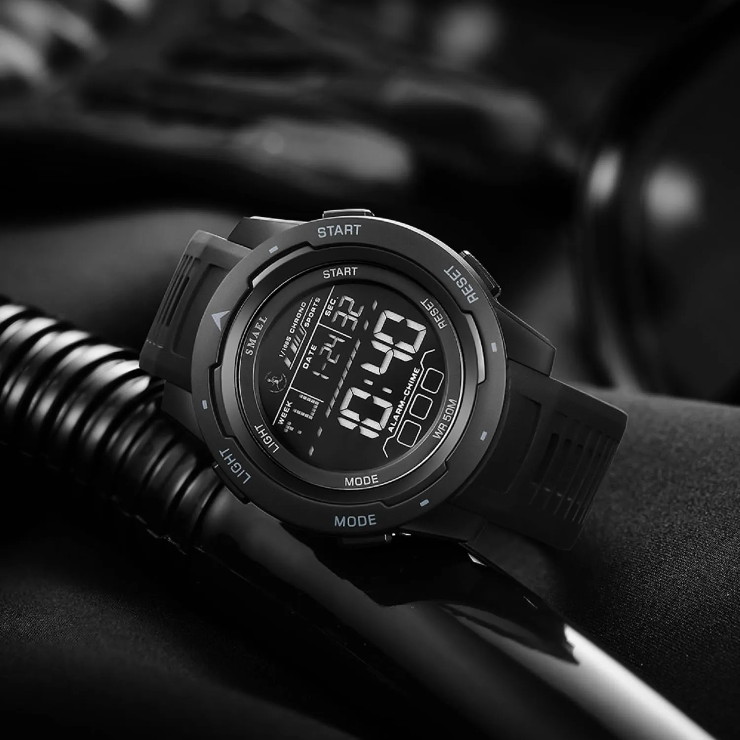 Digital Stopwatch Date Alarm Clock Glow Mode ABS Case TPU Strap Round arrogant average anti verbalize pueblo Dial Shockproof Design Male Wristwatch 8105 Fashion Leisure Man Waterproof 