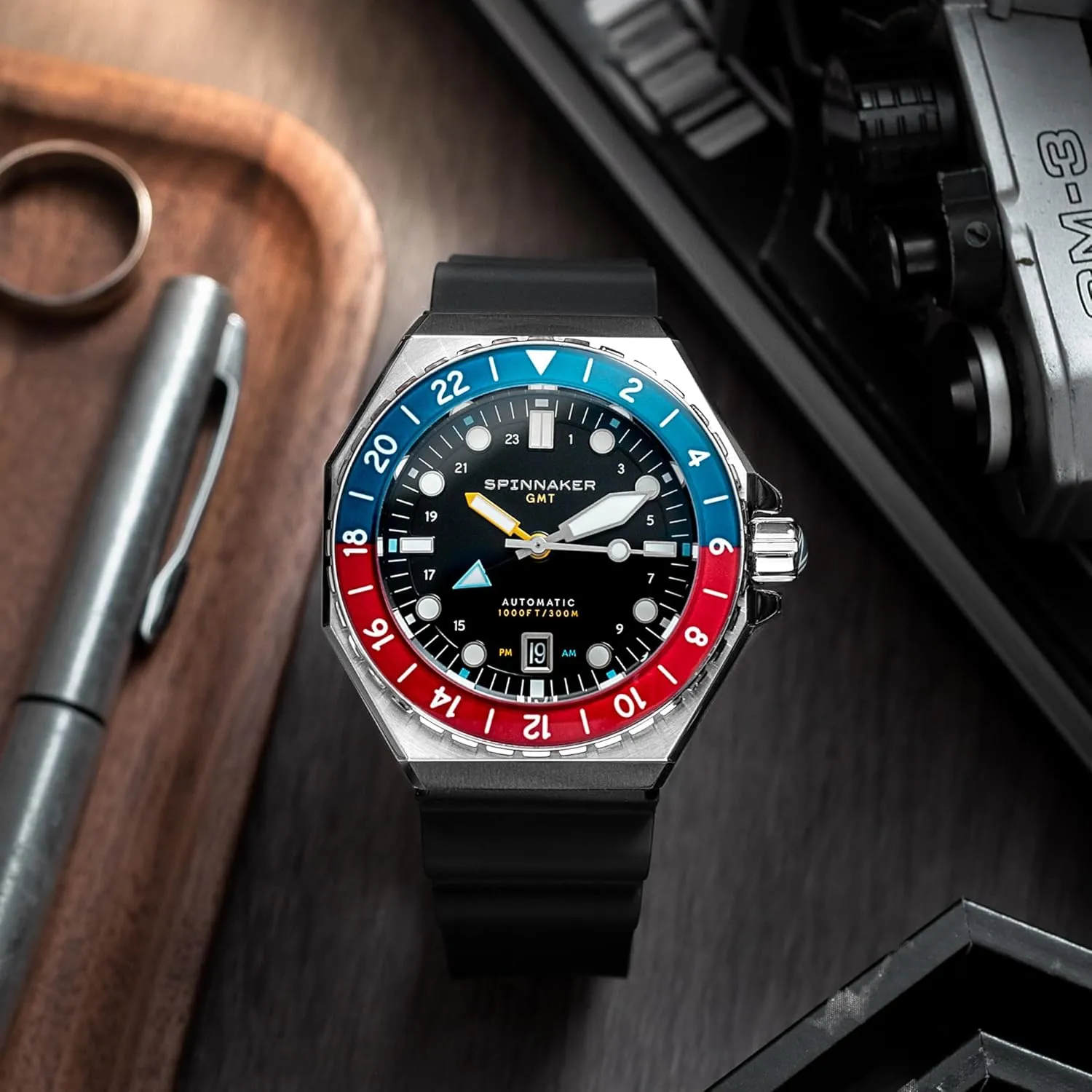 Dive Watch ?C Seiko NH34 Movement, 44mm Stainless Steel Case, Water Resistant 300m, Stainless Steel Bracelet, SP-5119 Spinnaker Dumas Men's Automatic blur compel GMT 