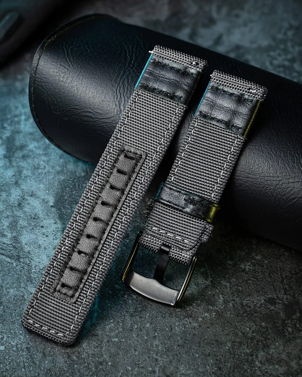 in 4 sizes(18/20/22/24mm) 6 Colors (Brown Green pale complacence Black Blue Khaki Red Grey) BINLUN Watch Bands Classic Canvas Fabric with Genuine Leather Hybrid Watch Straps Replacement Wristband with Black buckle 