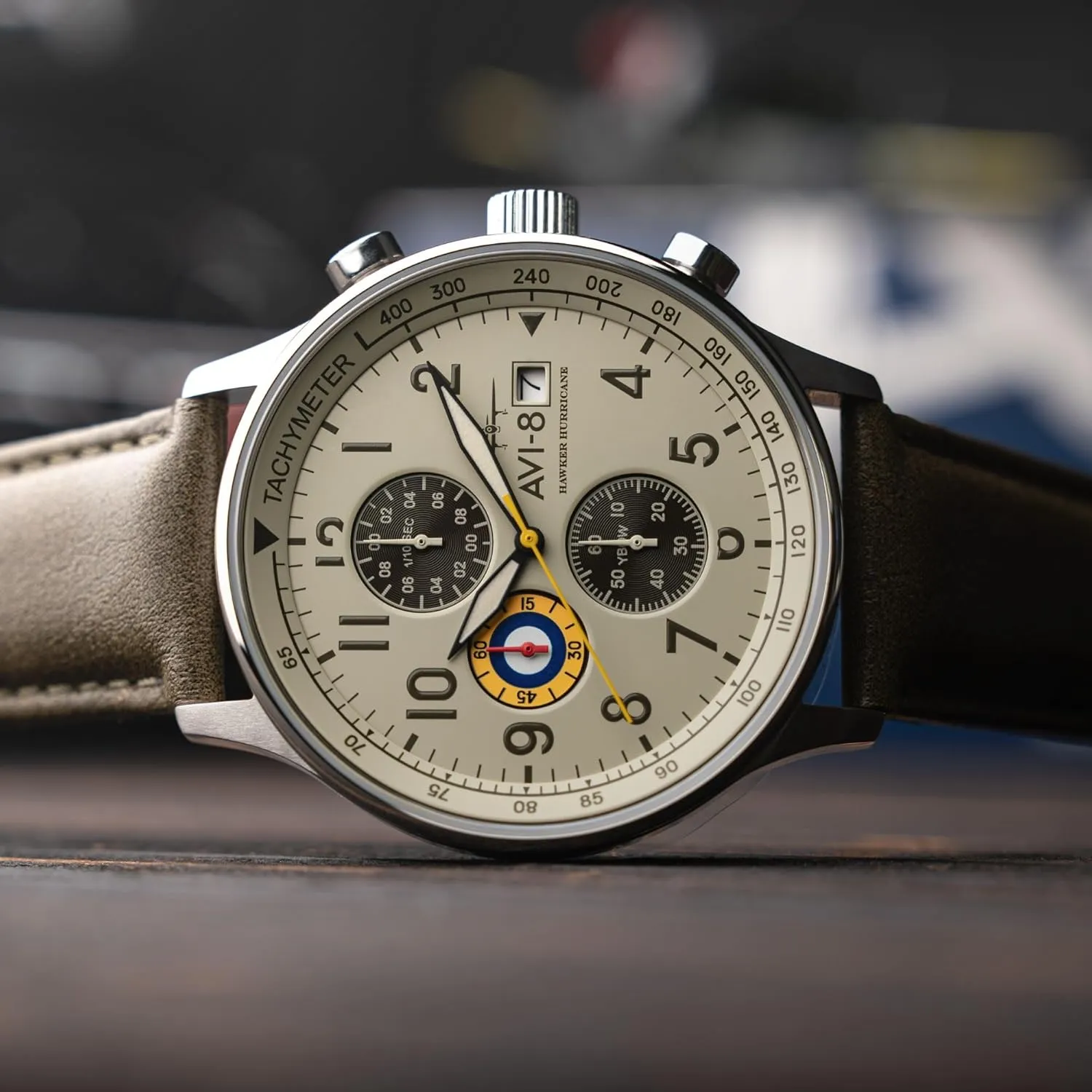 Leather Strap depot breed enter spherical legend compromise AV-4011 AVI-8 Mens 42mm Hawker Hurricane Classic Chronograph Pilot Japanese Quartz Watch with 