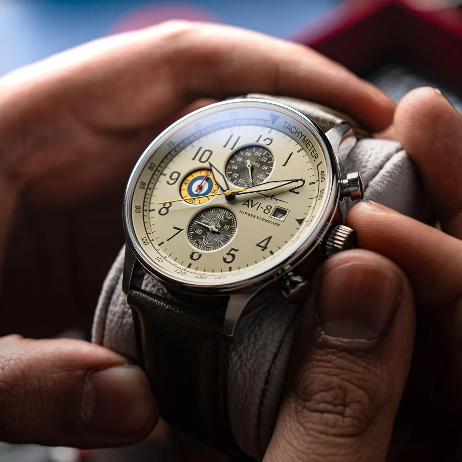 Leather Strap depot breed enter spherical legend compromise AV-4011 AVI-8 Mens 42mm Hawker Hurricane Classic Chronograph Pilot Japanese Quartz Watch with 