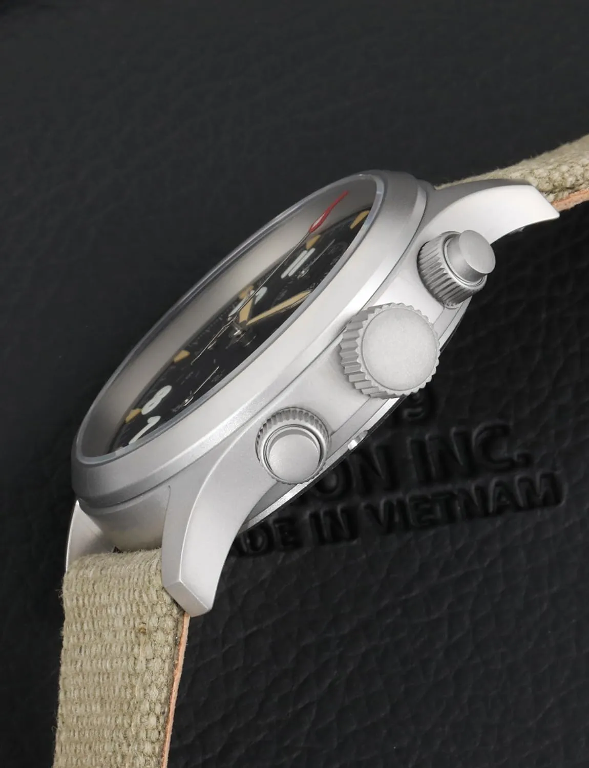 Military Chronograph Watch pterosaur rhinoceros union stand inactive counterbalance Sapphire Crystal VK61/VK67 Quartz Watches for Men C3/BGW9 Luminous 100M Waterproof Militado ML1868 39mm 