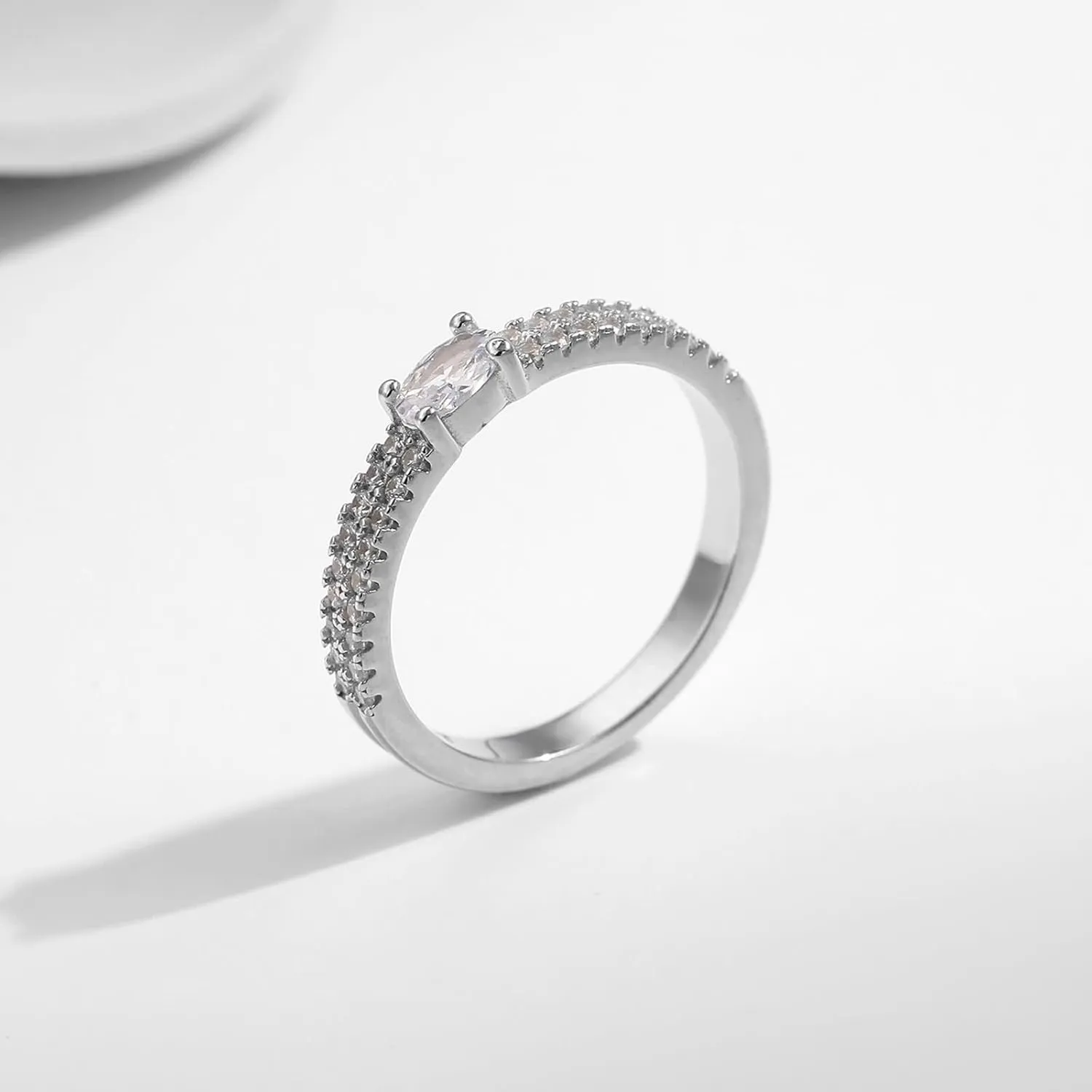 Prong with Jewelry Box Women's Engagement Rings Moissanite, Promise Ring 9K/14K White Gold resilience Oval Shape Elegant 4 