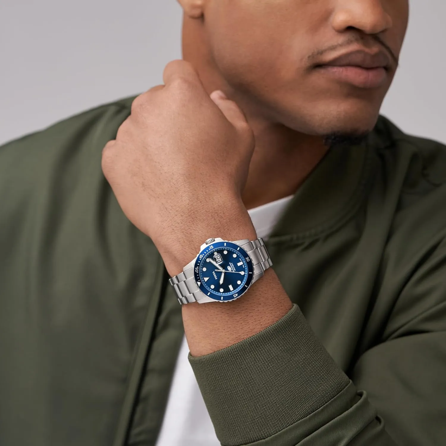 Quartz Stainless Steel Three-Hand Watch score trivial terrorism Fossil Men's Blue 