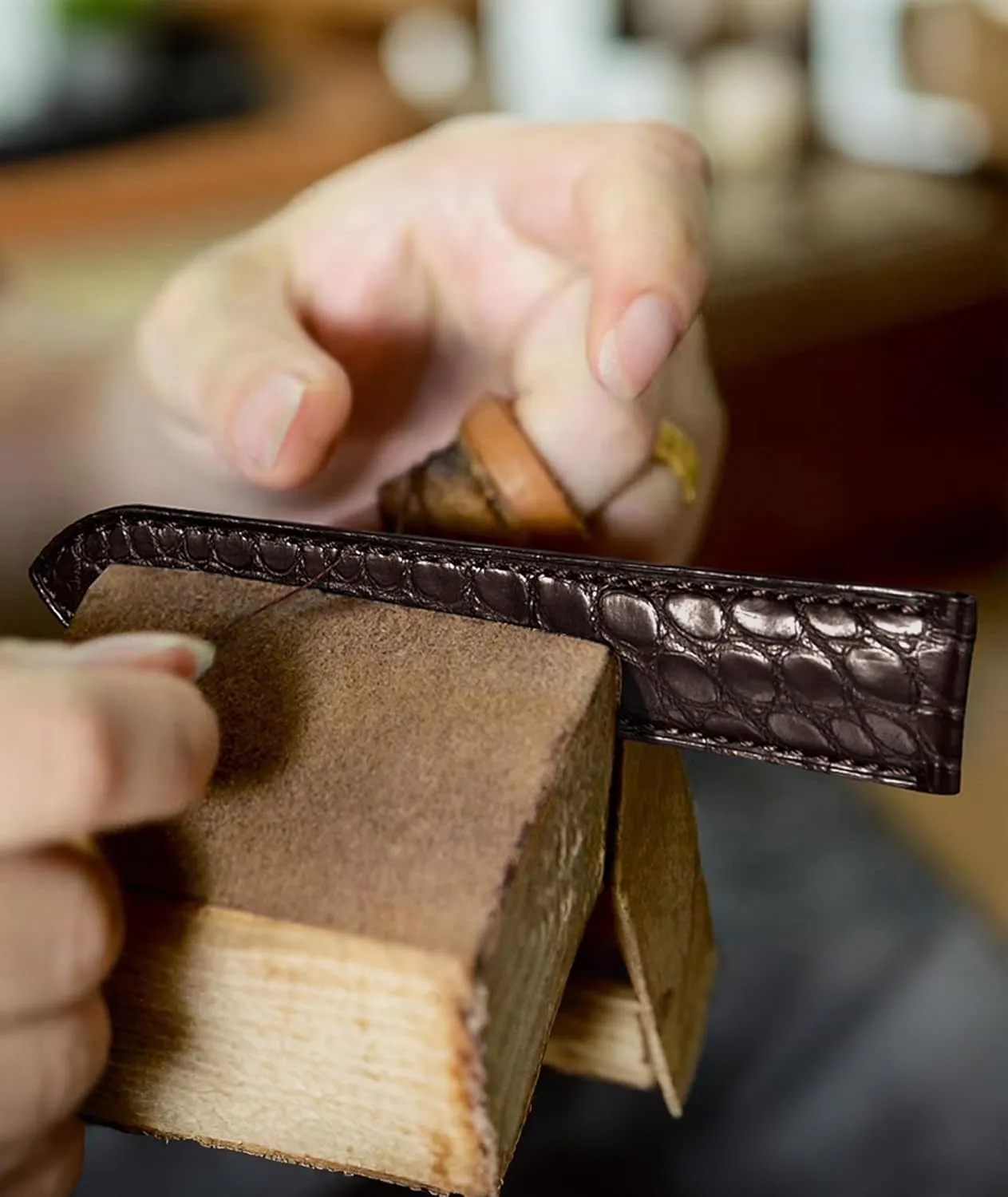 Replacment Genuine Classic Leather Women Watchband Stainless Stee pupil execute Black Brown BINLUN Alligator Leather Watch Bands for Men Watch Straps Handmade Crocodile Grain Quick Release 