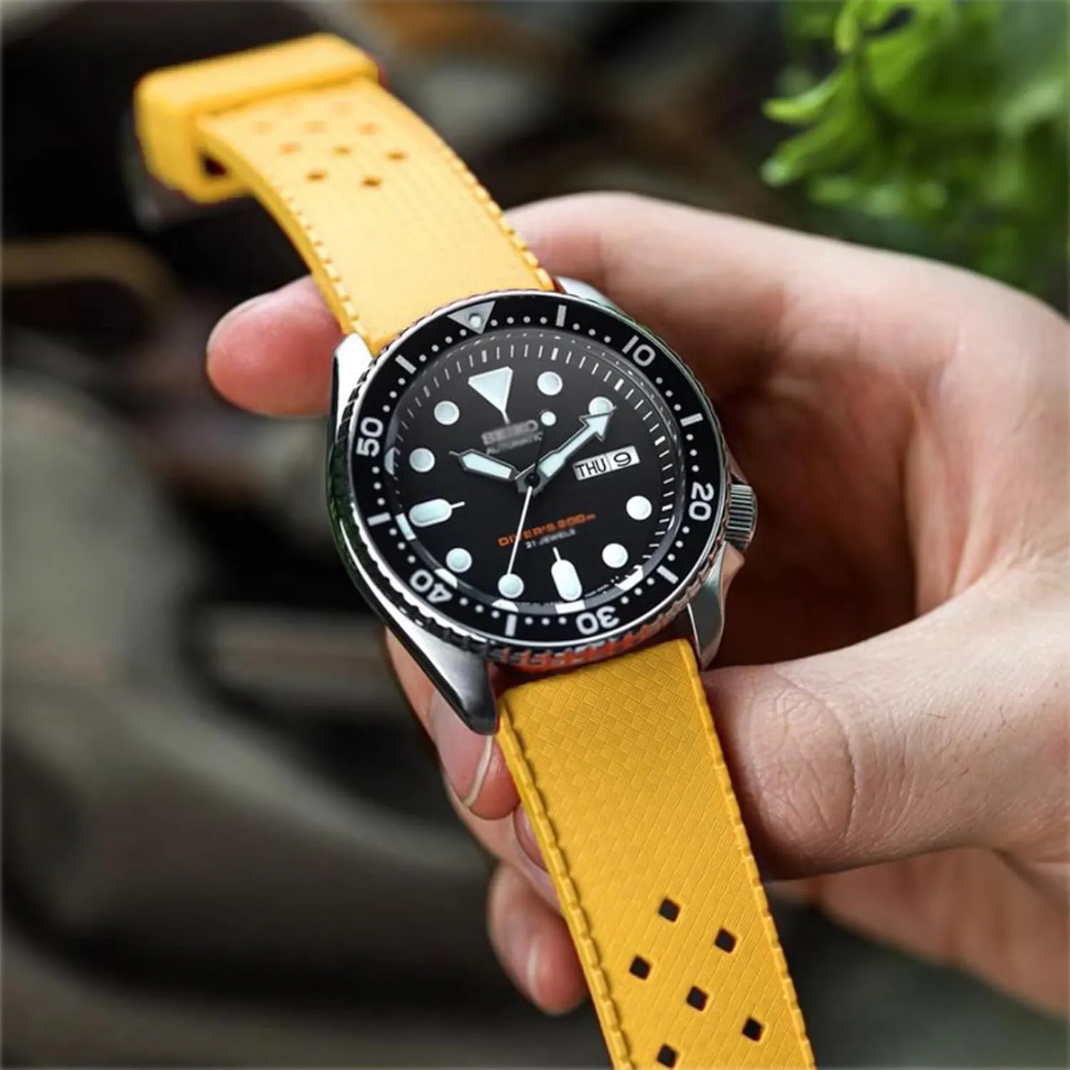 Soft Breathable Durable FKM Rubber Watch Band Universal Replacement Band Strap for Men Women FKM Rubber Watch Strap Quick Release hub Tropical Style Fluororubber 18mm 20mm 22mm 