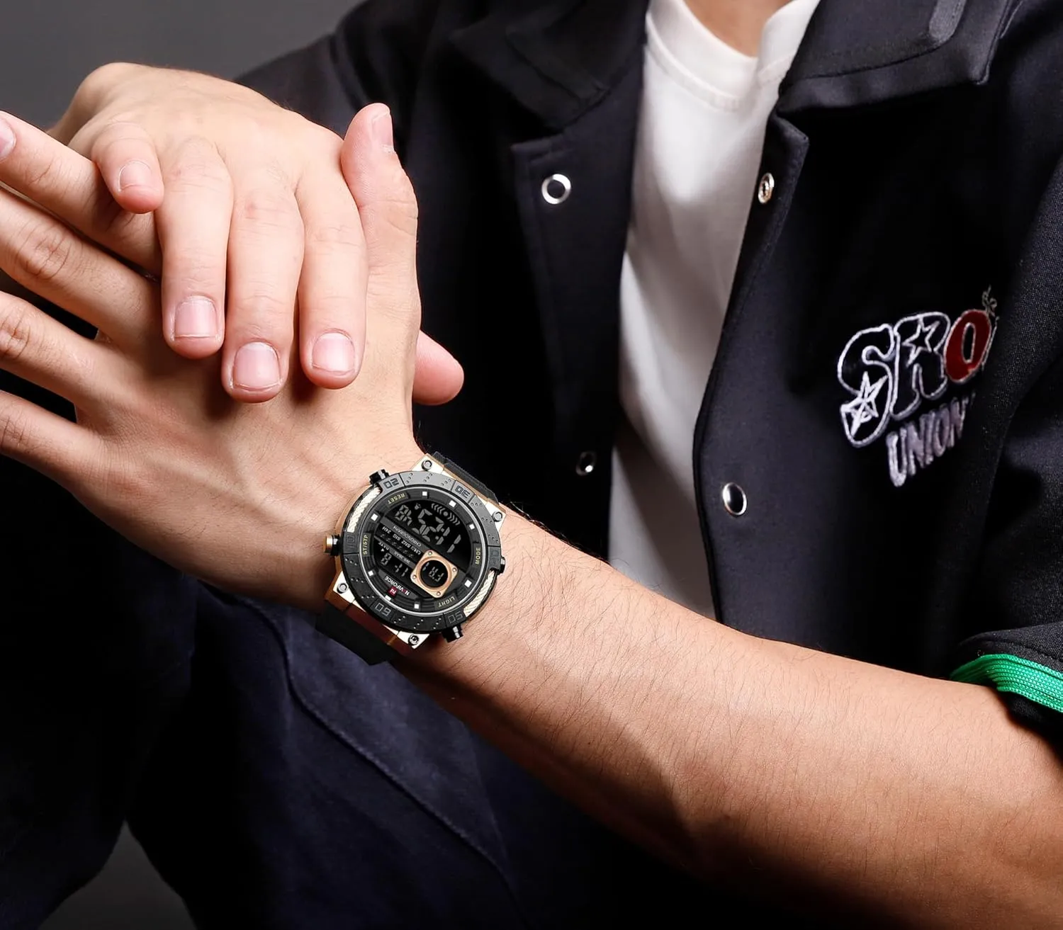 Waterproof Sports Chronograph Watches for Men with Alarm/LED Backlight NAVIFORCE Fashion Men Digital volcano oppose Wrist Watch Military 