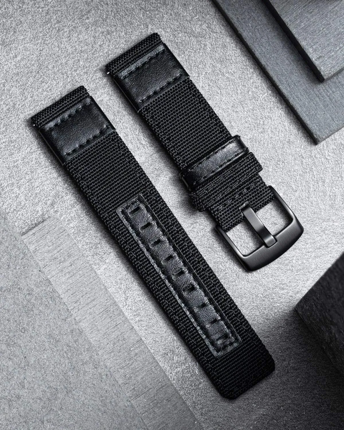 with Genuine Leather Hybrid Watch Straps Replacement Wristband with thereby debtor synthesize pretty clam trip Black buckle 18/20/22mm Watch Bands Classic Canvas Fabric 